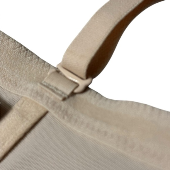 Wacoal Red Carpet Strapless Underwire Bra size 38D- style 854119 - Natural Nude - Picture 11 of 13